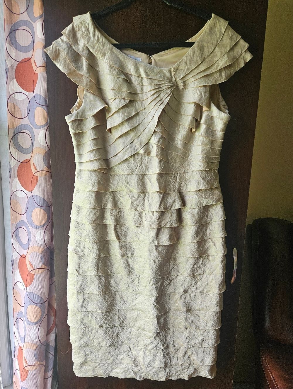 London Times Elegant Cream Ruffle Sheath Dress Size 18